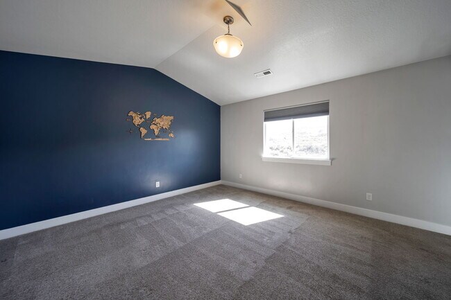 Building Photo - 14550 S Quiet Shade Dr