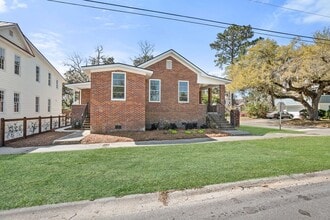 Building Photo - Downtown Beaufort Charmer