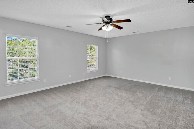 Building Photo - 141 Wigmore Ln