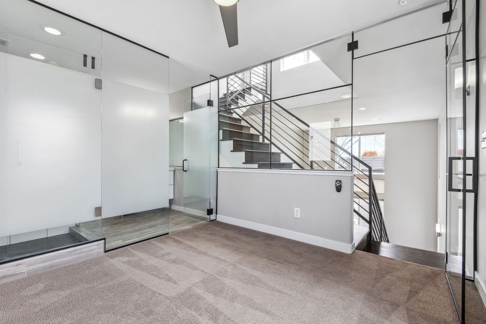 Building Photo - 1551 W 43rd Ave