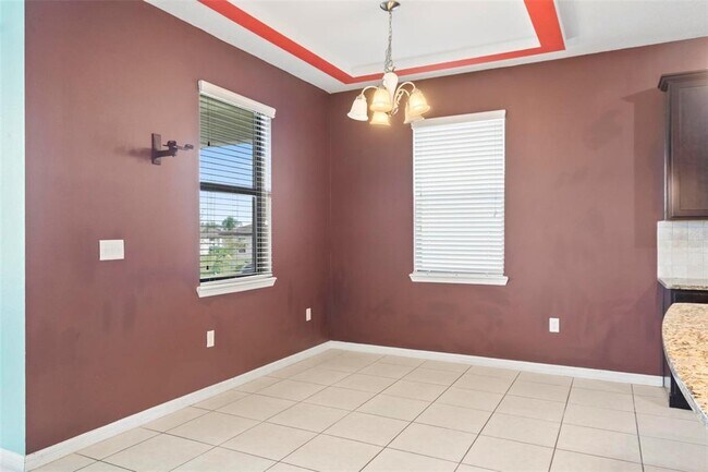 Building Photo - 625 Silverthorn Pl