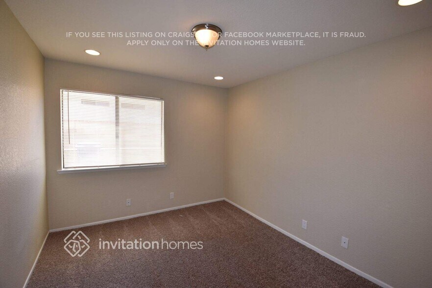 Building Photo - 4811 Cocina Ln