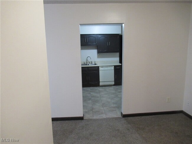 Building Photo - 6525 Seneca Trail