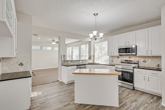 Building Photo - 5308 Promise Land Dr