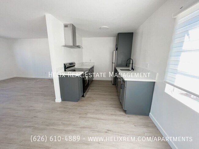 Building Photo - 1313 Huntington Dr
