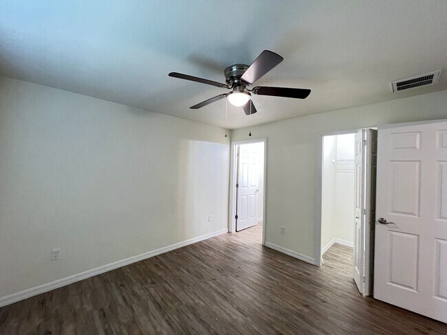 Building Photo - Beautiful 3 BD/2BA Home in Beautiful Ocala!!!