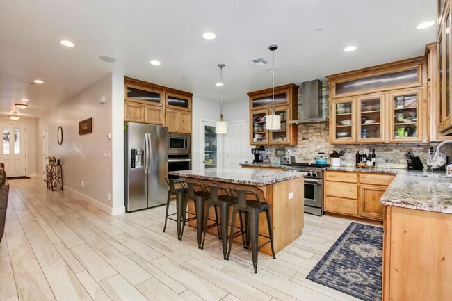 Building Photo - 1641 La Guardia Cir