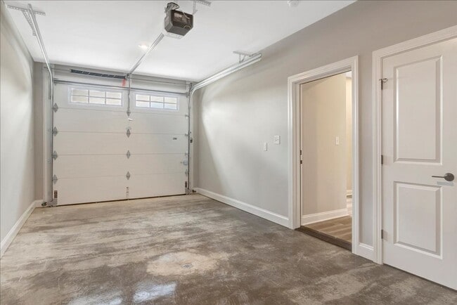 Building Photo - Cherfran Townhomes: Luxury Living in the Heart of South Hill