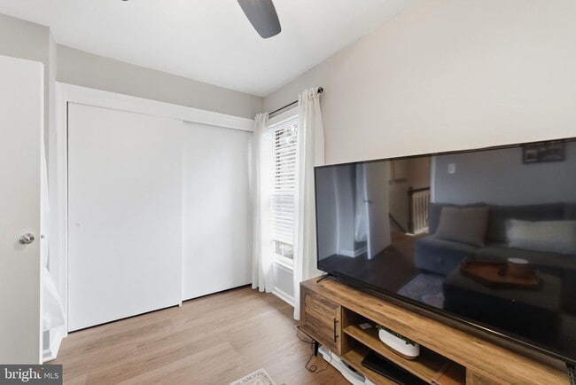 Building Photo - 2568 S Arlington Mill Dr