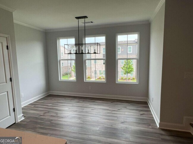 Building Photo - 327 Maltibie Dr