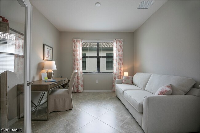 Building Photo - 1555 Marton Ct