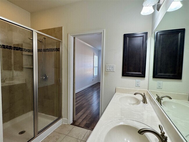 Building Photo - 3606 Russett Glen Ln