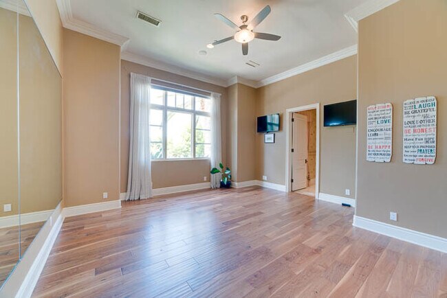 Building Photo - 16889 Camino Lago De Cristal