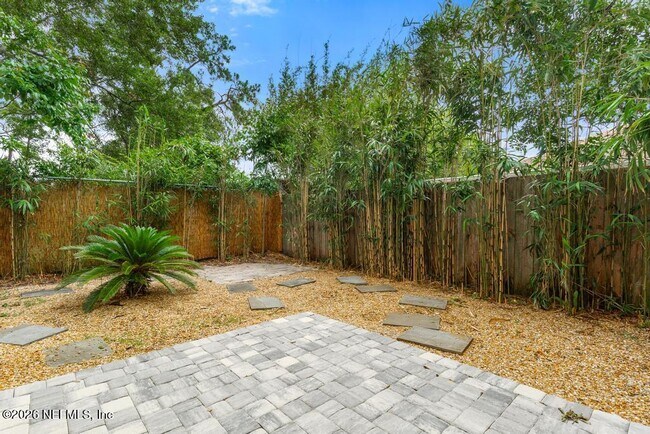 Building Photo - 66 W 14th St