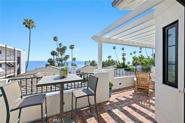 Building Photo - 360 Cliff Dr