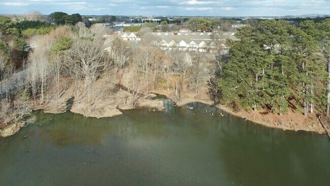 Building Photo - 1781 Waterside Dr