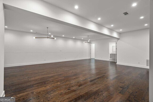Building Photo - 19 Spruell Springs Rd