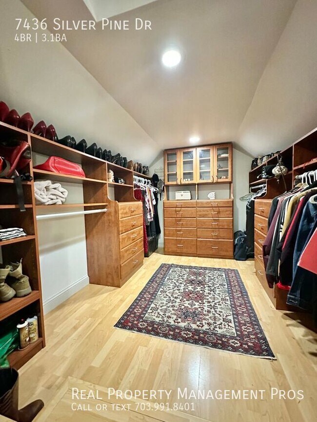 Building Photo - 7436 Silver Pine Dr