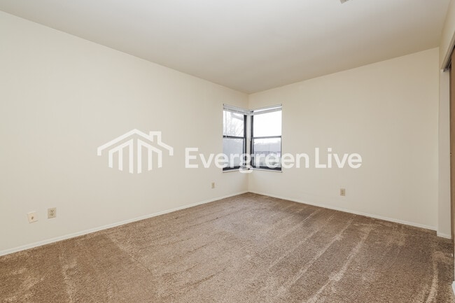 Building Photo - 6810 Shull Rd