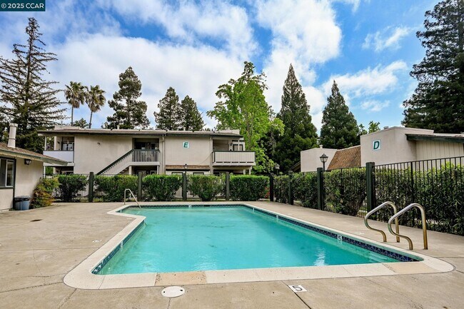 Building Photo - 5450 Concord Blvd