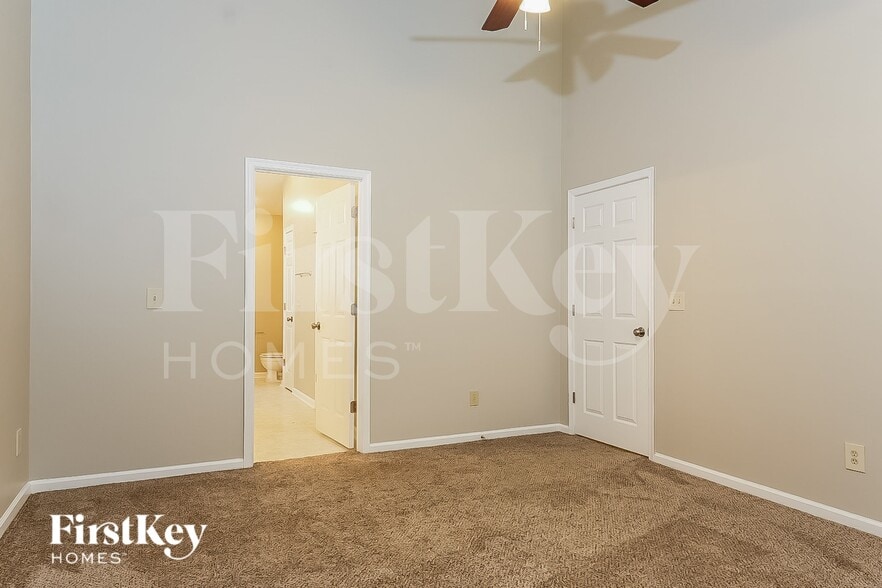 Building Photo - 1711 Kildare Woods Dr