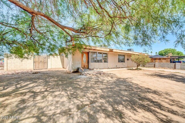 Primary Photo - 4548 N 29th Ave