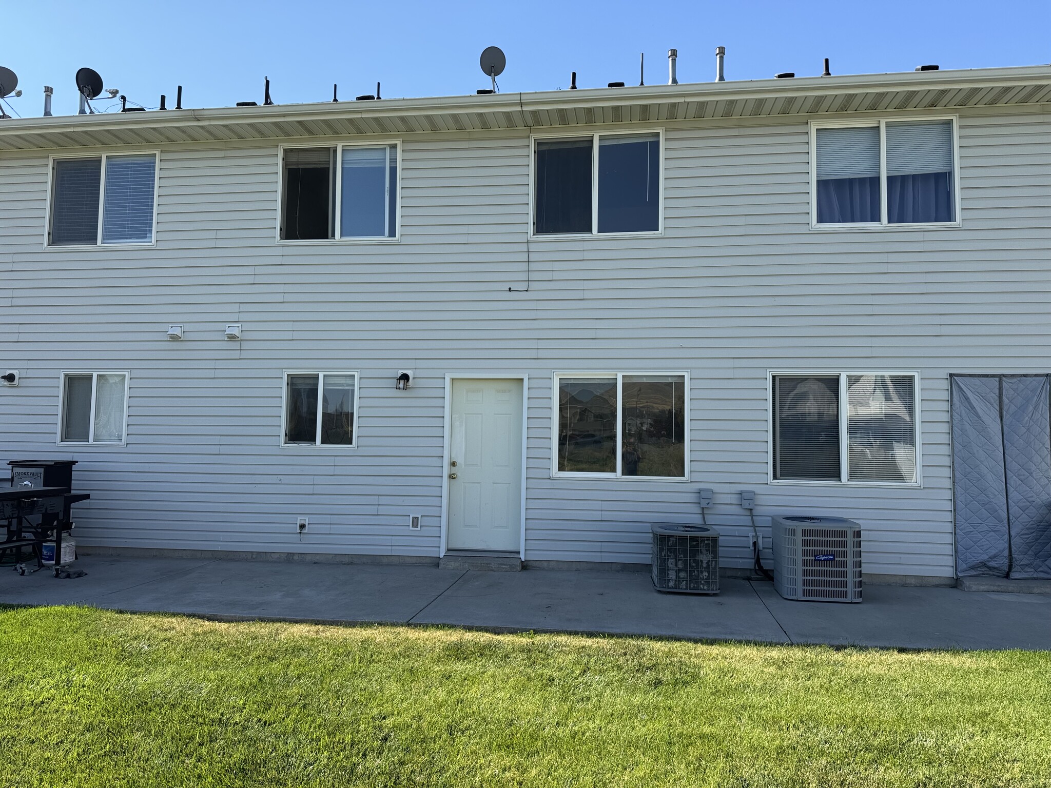 Building Photo - 2520 W 450 N