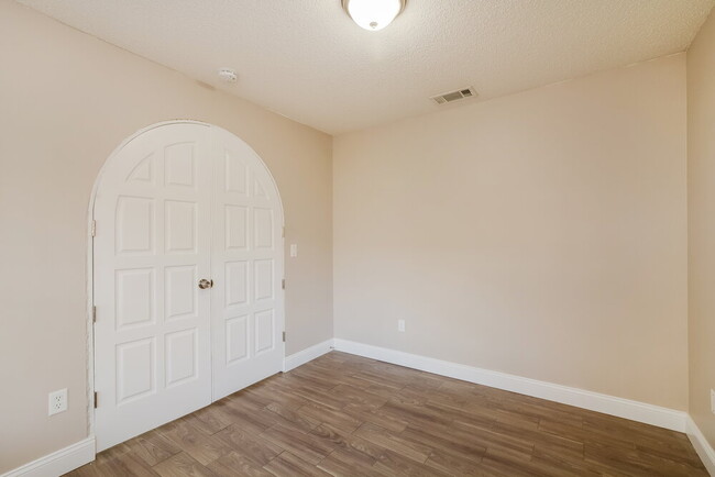 Building Photo - 3510 Buffam Pl