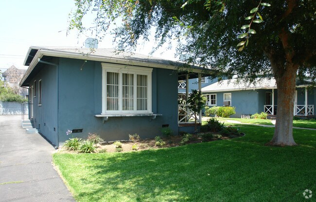 Building Photo - Glenoaks, 625-633 1/2