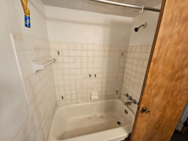 Building Photo - 1885 N Taylor Rd