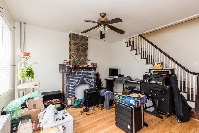 Building Photo - 2541 Coral St