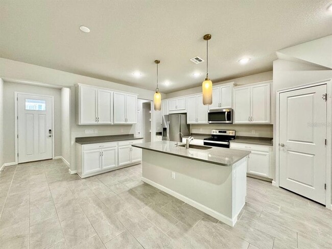 Building Photo - 8509 Primrose Willow Pl