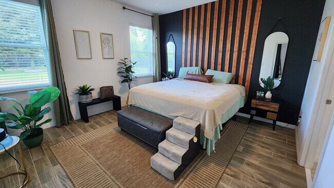 Building Photo - FOR RENT!!! SIMPLY STUNNING  3 BEDROOM 2 B...