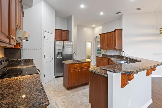 Building Photo - 2256 Kettle Dr