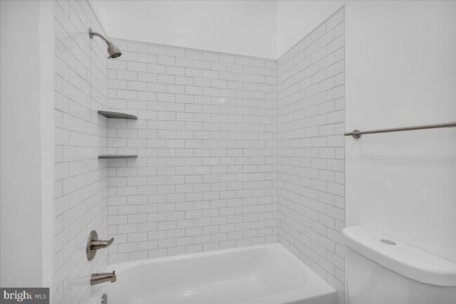 Building Photo - 1406-10 Fairmount Ave