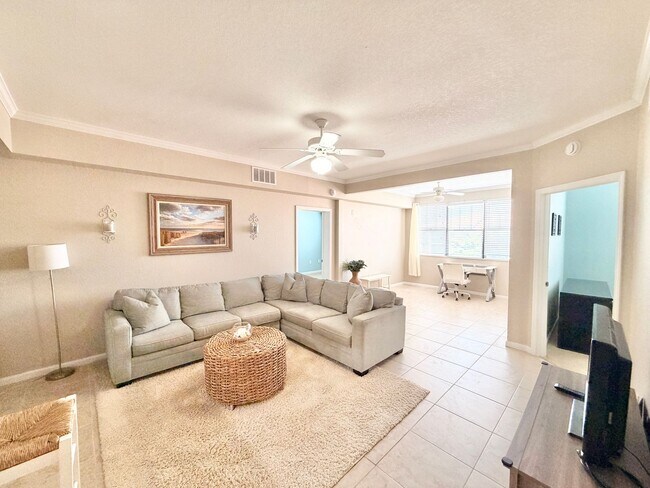 Building Photo - 12960 Positano Cir