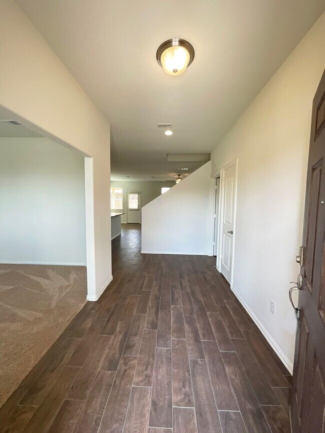 Building Photo - 7321 Fossell Ranch Rd