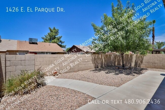 Building Photo - Knoell Villa Solano