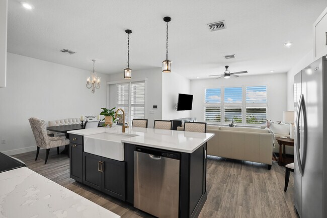 Building Photo - 3550 NW Solange Ct