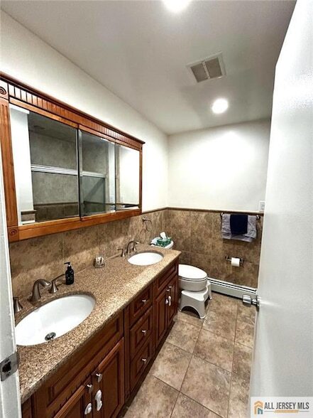 Building Photo - 532 Cricket Ln
