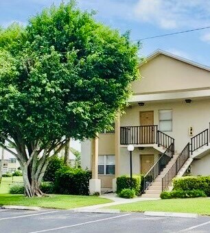 Primary Photo - 3161 SE Aster Ln