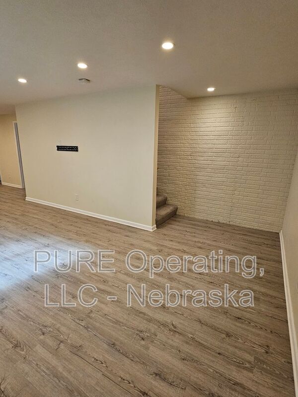 Building Photo - 20911 Cleveland St