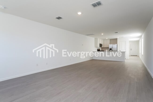 Building Photo - 10504 Desert Hawk Cir