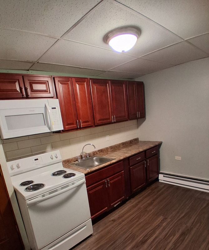 Building Photo - 909 Mahantongo St