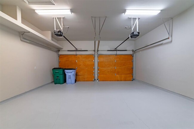 Building Photo - 206 Cartwheel Bend