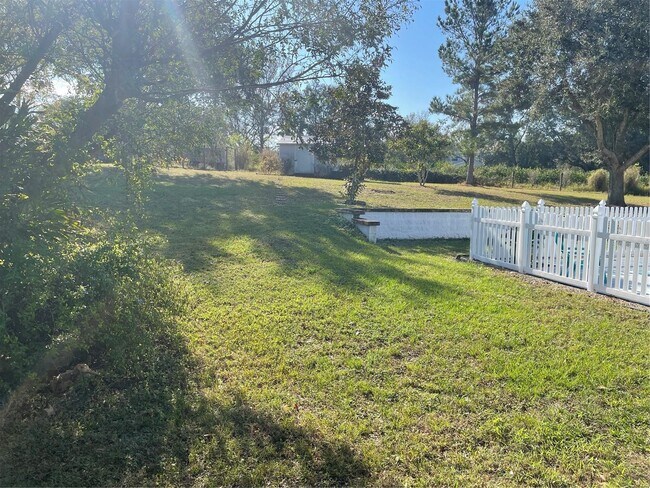 Building Photo - 20607 Sugarloaf Mountain Rd
