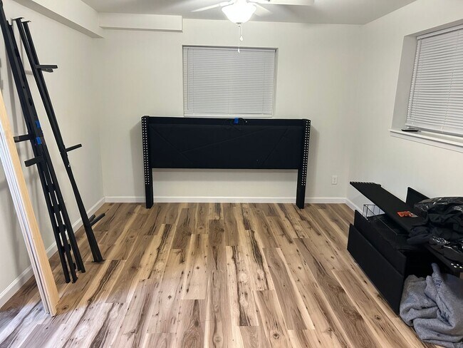 Building Photo - 348 McLean Ave