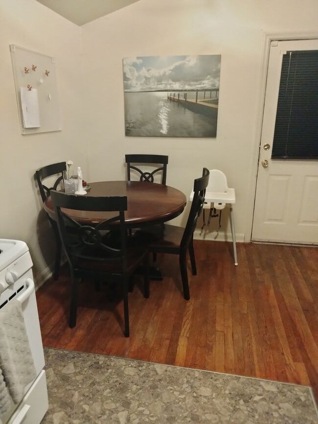 Building Photo - 3-bedroom, 1-bath single-family home in Aberdeen, MD.