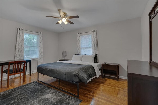 Building Photo - 804 Urban Ave