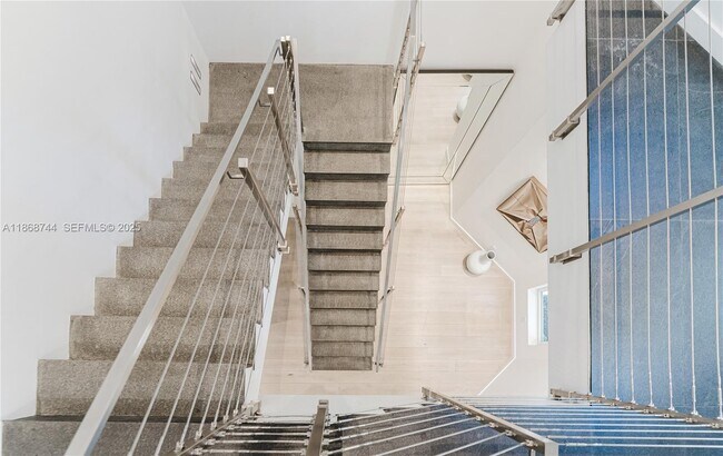 Building Photo - 3916 Island Estates Dr